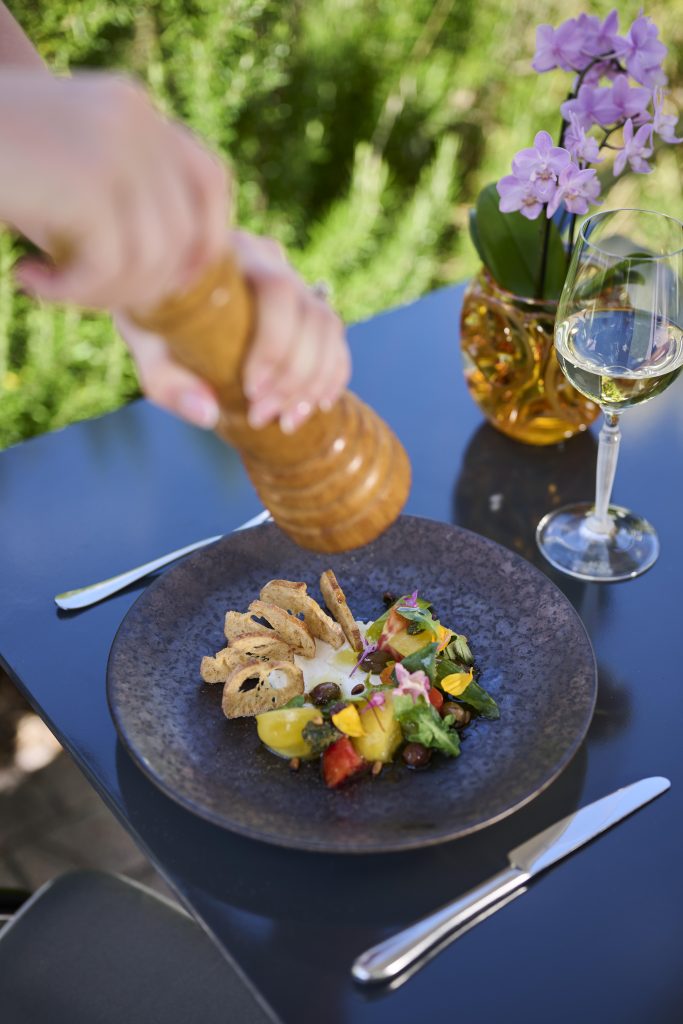 plat chateau hochberg restaurant bistronomique en alsace chef michel scheidler gourmand terrasse 